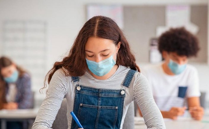 Panhellenic Exams 2021: Θέματα & Απαντήσεις σε Φυσική, Ιστορία και Οικονομία