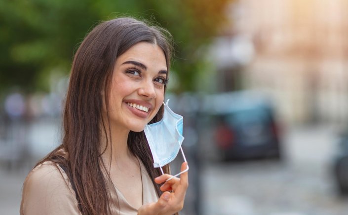 Easing Mask Mandates: Ανατροπή με τις μάσκες!! Σήμερα στις 18:00 μ.μ  οι ανακοινώσεις από τον Νίκο Χαρδαλιά!!