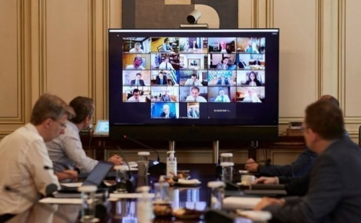 PM Mitsotakis - Cabinet meeting: «Τρεις κομβικές πρωτοβουλίες» - Νέο σχολείο, μεταρρύθμιση του συστήματος επικουρικής ασφάλισης και αναδιοργάνωση της ΕΛ.ΑΣ