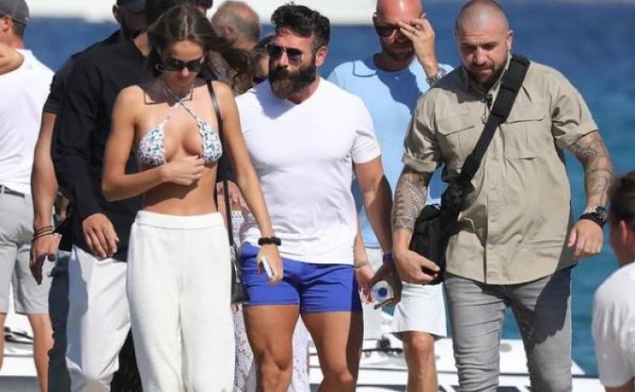 Mykonos: Άγρια επίθεση στον Έλληνα σωματοφύλακα του Νταν Μπιλζέριαν