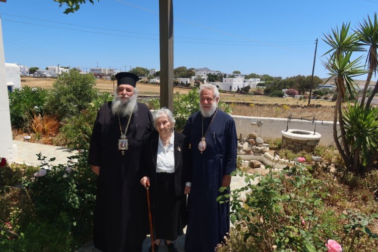 His Eminence Dorotheos B’: Οι Μυκόνιοι τίμησαν τα ονοματήρια του συμπατριώτη τους κ. Δωρόθεου Β’ [Εικόνες+Videos]