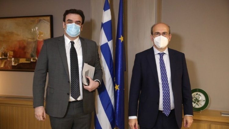 Employees' digital clocking card: Ψηφιακή κάρτα εργασίας - Πότε έρχεται, τι είναι, τι θα δείχνει και πώς θα λειτουργεί