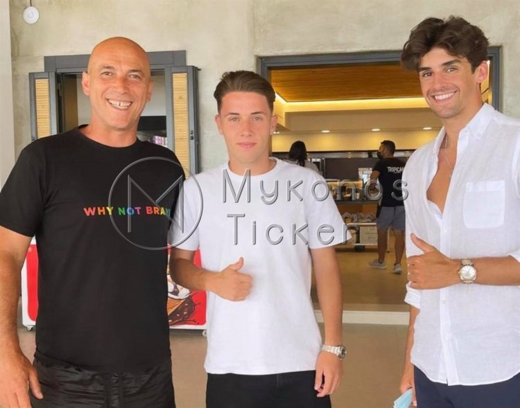 Mykonos: Στο Tropicana Beach bar ο hot young winger της Μπαρτσελόνα Φρανσίσκο Τρινκάο