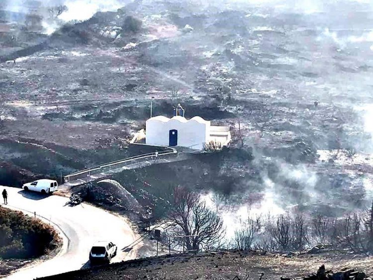 MP Katerina Monogiou: Η αποτελεσματική αντιμετώπιση της πυρκαγιάς απέτρεψε τον κίνδυνο απώλειας ανθρώπινης ζωής