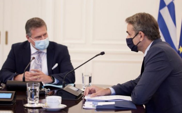 PM Mitsotakis: Η κλιματική κρίση, η ανάγκη ψηφιακής μετάβασης και η αντιμετώπιση των ανισοτήτων στο επίκεντρο της συνάντησης Μητσοτάκη - Σέφκοβιτς