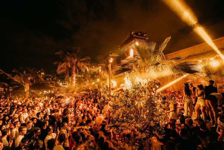 4th wave of Covid-19: Ελεγχοι και μέσω social media!! Φωτογραφίες και Video θα φέρνουν πρόστιμα και λουκέτα!! Στο τραπέζι τοπικά lockdown!!