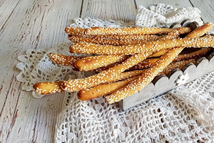 Προσοχή!! Ο ΕΦΕΤ άμεσα ανακαλεί ως «μη κανονικά» και «μη ασφαλή», κριτσίνια από τα ράφια των super market [pic]