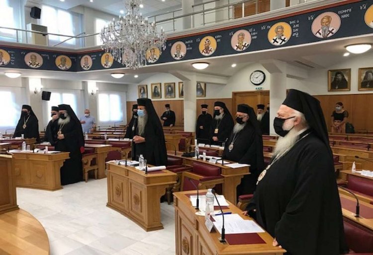 Church & Covid-19:  Το εμβόλιο δεν έχει ούτε τσιπάκι, ούτε εμβρυικά κύτταρα  – Το φυλλάδιο που θα μοιράσει στους πιστούς