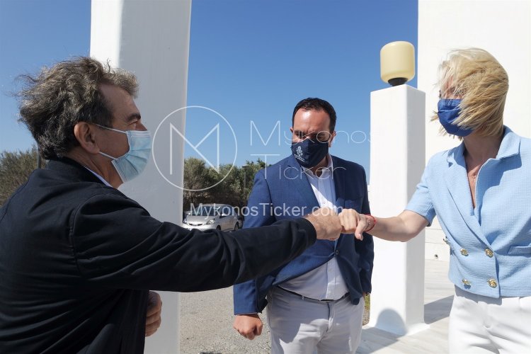 Mykonos - Μ. Χρυσοχοϊδης:  Υπόσχεση και δέσμευσή μας ότι η Μύκονος θα διαφημίζεται και για την ασφάλεια [εικόνες + videos]