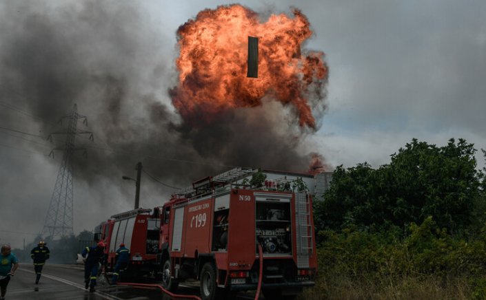 Fire in Attica: Εκκενώνεται η Σταμάτα και η Ροδόπολη – Νέο μήνυμα από το 112