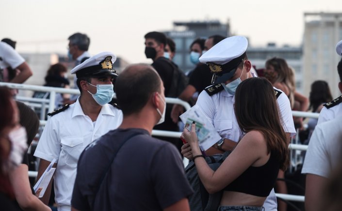 Summer Travel: Με μεγάλη πληρότητα, 85% για Κυκλάδες, αναχωρούν τα πλοία λόγω της εξόδου για τον Δεκαπεντάγουστο!! Εντατικοί οι έλεγχοι!!