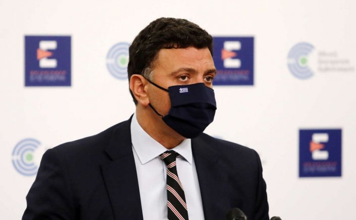 Covid curbs: Ο Βασίλης Κικίλιας, αύριο στις 12.00, θα ανακοινώσει τα νέα μέτρα για τους ανεμβολίαστους
