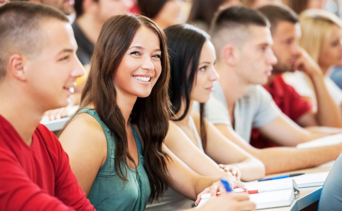 Education: Ξεκινά η υποβολή αιτήσεων στα Δημόσια ΙΕΚ, για 96 ειδικότητες με αμειβόμενη πρακτική άσκηση - Ποιοι είναι δικαιούχοι