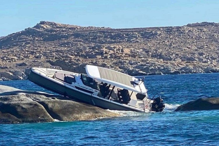 Coast Guard: Προσάραξη σκάφους Νότια της ν. Δήλου στη Μύκονο