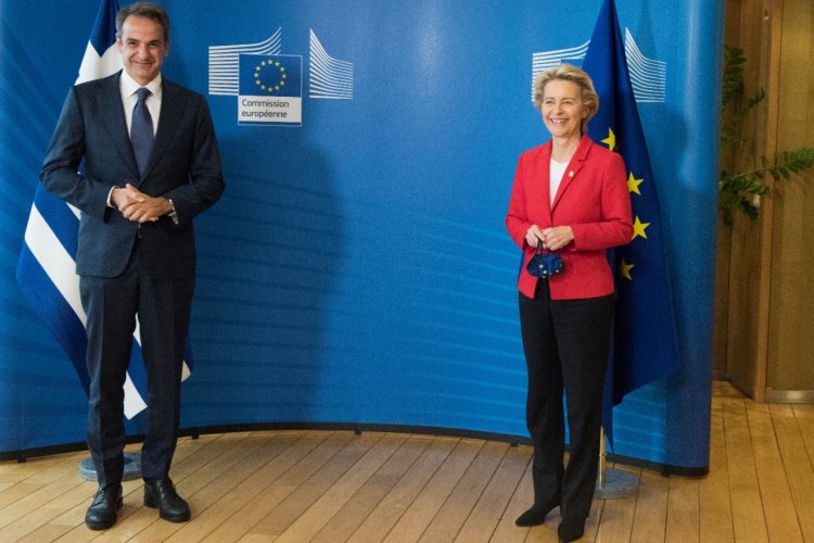 PM Mitsotakis: Οι εξελίξεις στο Αφγανιστάν και η κλιματική κρίση στο επίκεντρο τηλεφωνικής επικοινωνίας του Κυρ. Μητσοτάκη με την Ούρσουλα φον ντερ Λάιεν