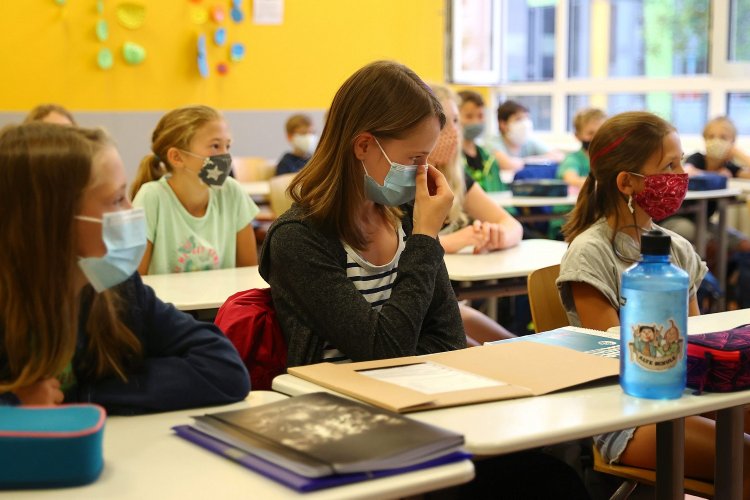 Education: Επιστροφή στις τάξεις με δια ζώσης διδασκαλία!! Πότε θα εφαρμόζεται η τηλεκπαίδευση!!