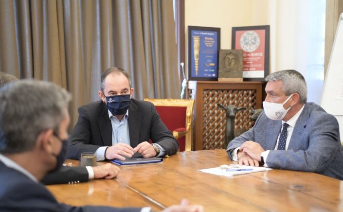 Min. Plakiotakis: 79 εκατ. ευρώ για λιμενικές υποδομές και ακτοπλοϊκές συνδέσεις για το Νότιο Αιγαίο