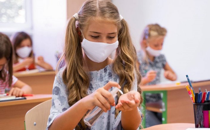 Education: Δάσκαλοι και ζητούν αλλαγές στην ύλη, φρένο στα μαϊμού self test και ψυχολόγους στα σχολεία