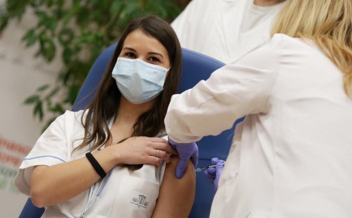 Vaccination: Πρόστιμα για πλαστά πιστοποιητικά εμβολιασμού ή νόσησης - Χάνουν την Συνταγογράφηση, οι ανεμβολίαστοι ιδιώτες γιατροί - Σήμερα η ψήφιση της τροπολογίας [Έγγραφο]