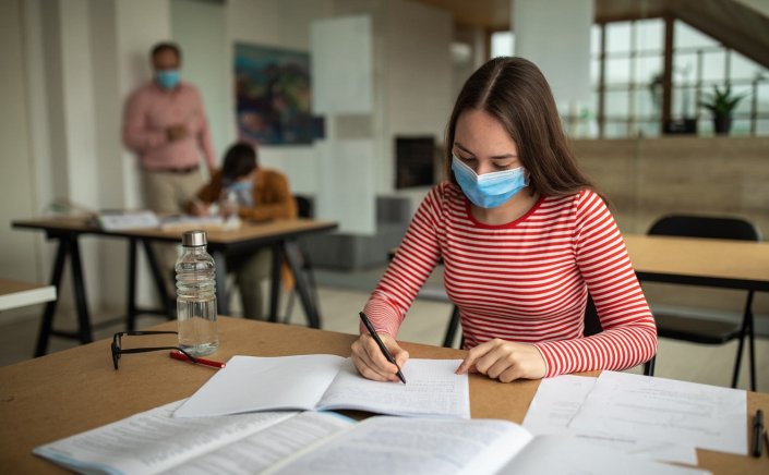 Panhellenic Exams 2022: Τα θέματα που έπεσαν στη Νεοελληνική Γλώσσα και Λογοτεχνία στα ΓΕΛ