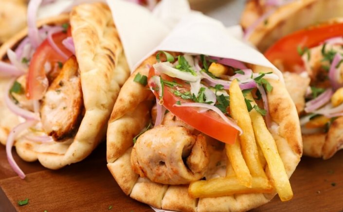 Price of Souvlaki increases: Αυξάνεται η τιμή στο σουβλάκι – Πόσο θα κοστίζει