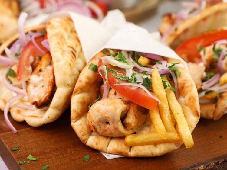 Price of Souvlaki increases: Αυξάνεται η τιμή στο σουβλάκι – Πόσο θα κοστίζει