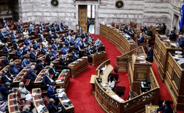 Parliament: Με 191 «ναι» και 109 «όχι» πέρασε από τη Βουλή η αμυντική συμφωνία Ελλάδας – Γαλλίας