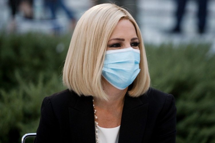 KINAL leader Fofi Gennimata: Κρίσιμες ώρες για τη Φώφη Γεννηματά - Επιδεινώθηκε η υγεία της