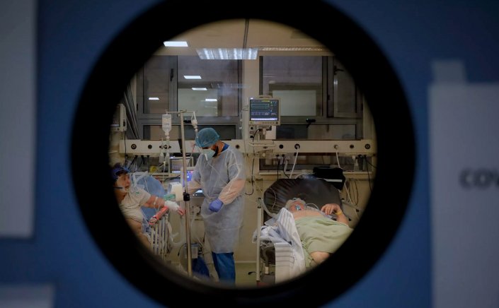 Coronavirus Disease: Παρέμβαση της Εισαγγελίας για τις καταγγελίες της ΠΟΕΔΗΝ περί VIP ΜΕΘ