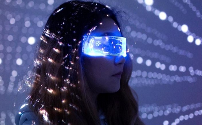 METAverse: Ο κόσμος αλλάζει, σύντομα θα κυκλοφορούμε με ταμπέλες πάνω μας: αλκοολικός, φορέας ιού, άθεος, ρατσιστής!!