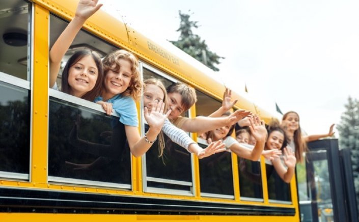 School Trips: Κανονικά φέτος οι πενταήμερες εκδρομές της Γ’ Λυκείου αλλά και όλες οι σχολικές εκδρομές - Τα μέτρα