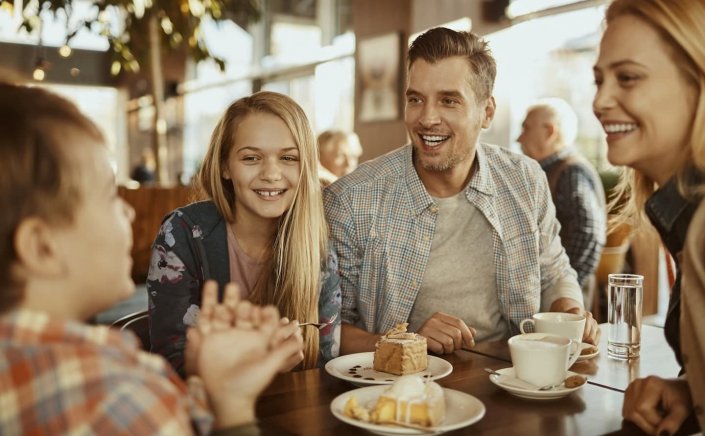 Covid Curbs: Τι ισχύει ενόψει Χριστουγέννων, για παιδιά έως 17 ετών σε Εστίαση,  Γυμναστήρια, Θέατρα, Σινεμά, Μουσεία!!