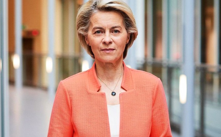 Ursula von der Leyen: Προς απαγόρευση των αεροπορικών ταξιδιών από χώρες της νότιας Αφρικής λόγω της νέας παραλλαγής του κορονοϊού