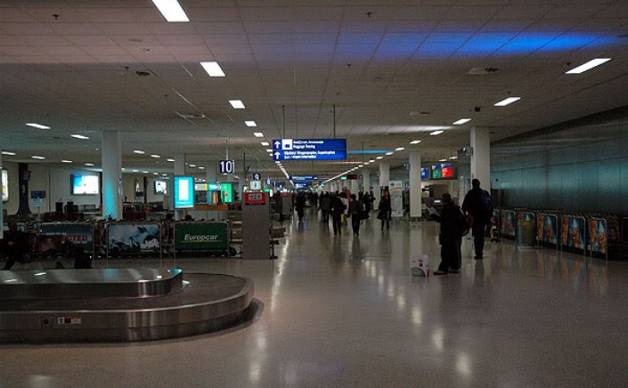 Omicron COVID variant: Σε εφαρμογή τα νέα αυστηρά μέτρα -Σε καραντίνα πέντε Έλληνες που ταξίδεψαν από τη νότια Αφρική