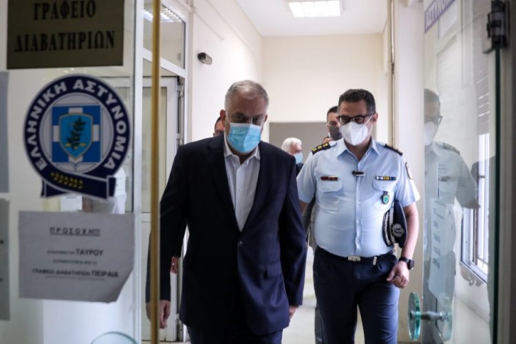 Takis Theodorikakos: Αλλάζει η ηγεσία της Άμεσης Δράσης μετά το Πέραμα – ​Όλες οι αλλαγές που ανακοίνωσε στην ΕΛ.ΑΣ.