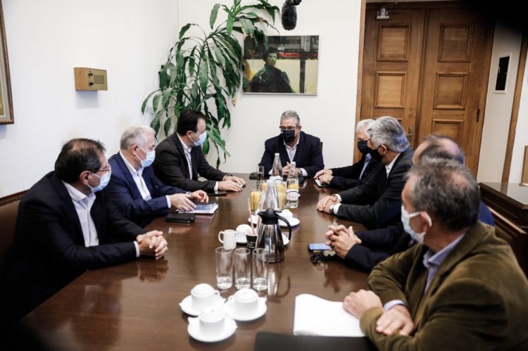 Communist Party / KKE: Δήμαρχοι χρησιμοποιούνται ως «αμορτισέρ ή τροχονόμοι»