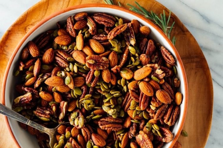 Προσοχή!! Βρέθηκαν επικίνδυνοι ξηροί καρποί με ισχυρή καρκινογόνα ουσία!!