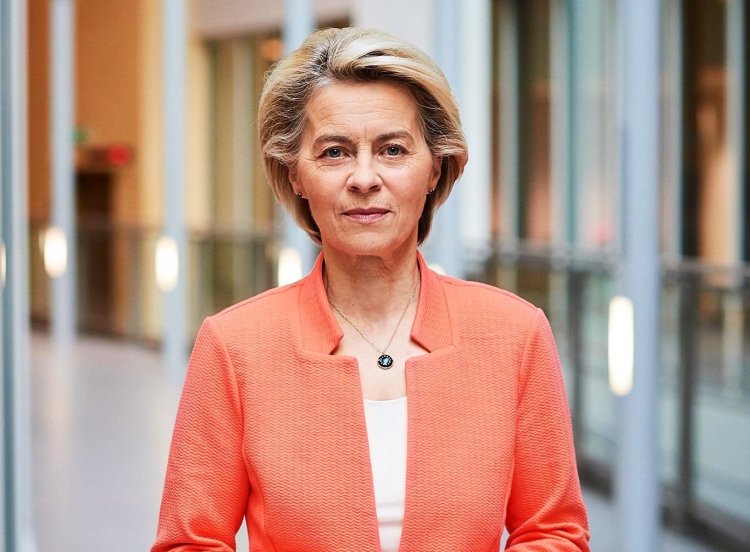 Ursula von der Leyen: Προς απαγόρευση των αεροπορικών ταξιδιών από χώρες της νότιας Αφρικής λόγω της νέας παραλλαγής του κορονοϊού