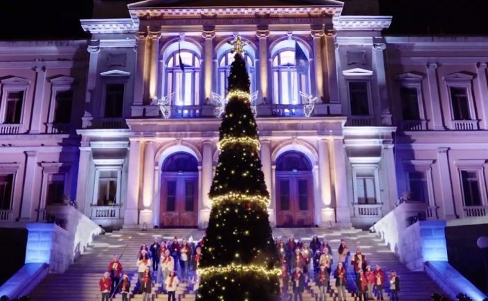 Christmas in Syros 2021: Φωταγώγηση του Χριστουγεννιάτικου Δέντρου στην Σύρο -  Μήνυμα του Δημάρχου Νικόλαου Λειβαδάρα  [video]