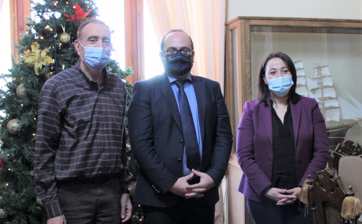 Mayor of Syros: Συνάντηση  Νικόλαου Λειβαδάρα με τον  Γ.Γ  Αιγαίου και Νησιωτικής Πολιτικής Μανώλη Κουτουλάκη