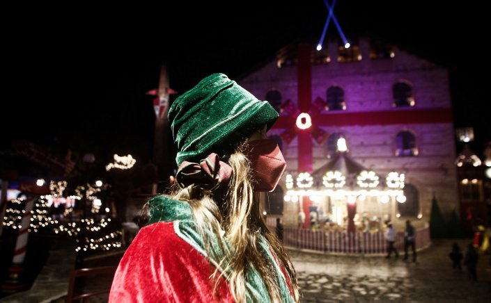 Coronavirus Disease: Ανησυχία για το μείγμα παραλλαγής Όμικρον και  Χριστουγέννων!!