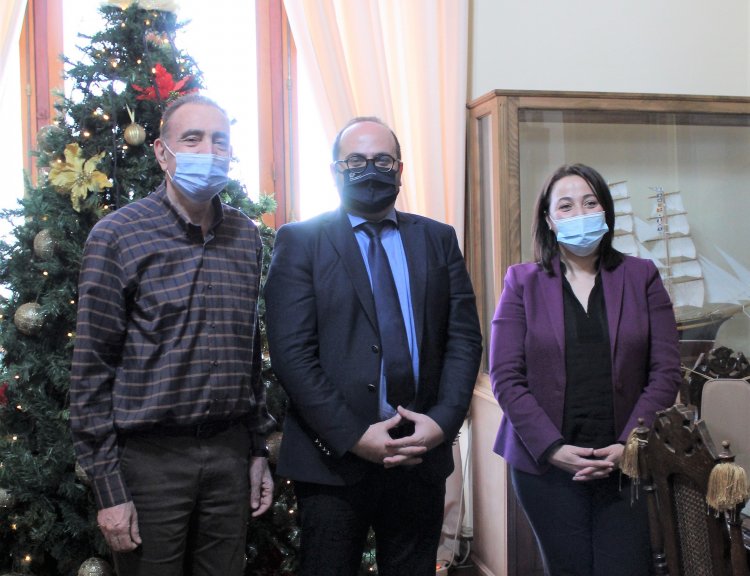 Mayor of Syros: Συνάντηση  Νικόλαου Λειβαδάρα με τον  Γ.Γ  Αιγαίου και Νησιωτικής Πολιτικής Μανώλη Κουτουλάκη