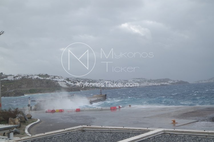 Marine Forecast: Λήψη αυξημένων μέτρων από το Λιμεναρχείο Μυκόνου, λόγω αναγγελίας θυελλωδών ανέμων για τις Κυκλάδες, εντάσεως 6-7 και τοπικά 8 bf