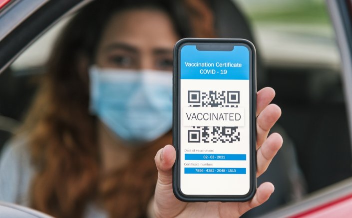 Vaccination certificate: 7μηνη διάρκεια με δύο δόσεις, στο Πιστοποιητικό Εμβολιασμού, ανακοίνωσε ο Θ. Πλεύρης