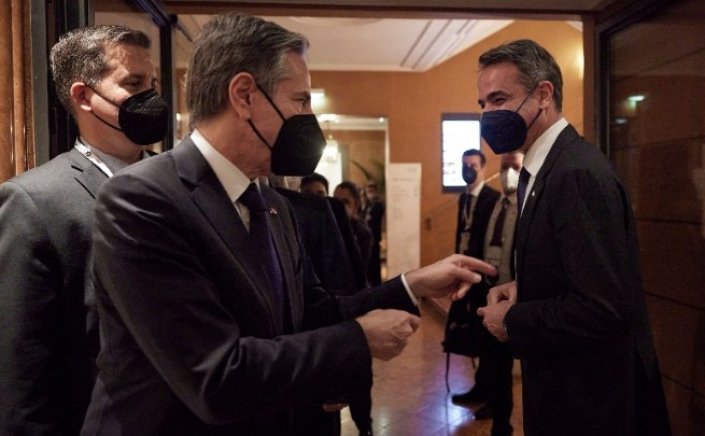 PM Mitsotakis: Συνάντηση με διακομματική αντιπροσωπεία Αμερικανών γερουσιαστών και βουλευτών - Ολιγόλεπτη συνάντηση με Μπλίνκεν