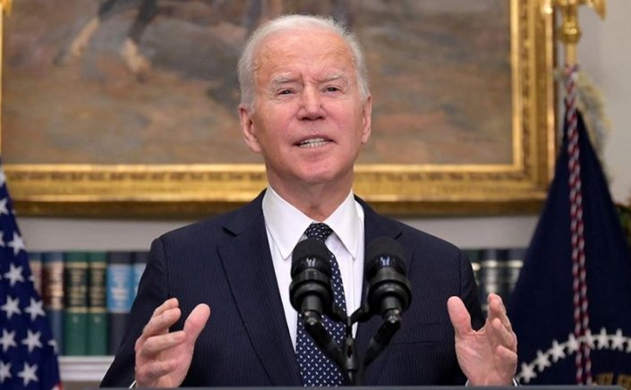 Biden / Sanctions against Russia: Δεν θέλουμε πόλεμο με τη Ρωσία – Πρώτη δέσμη κυρώσεων στη «ρωσική ελίτ» και σε τράπεζες
