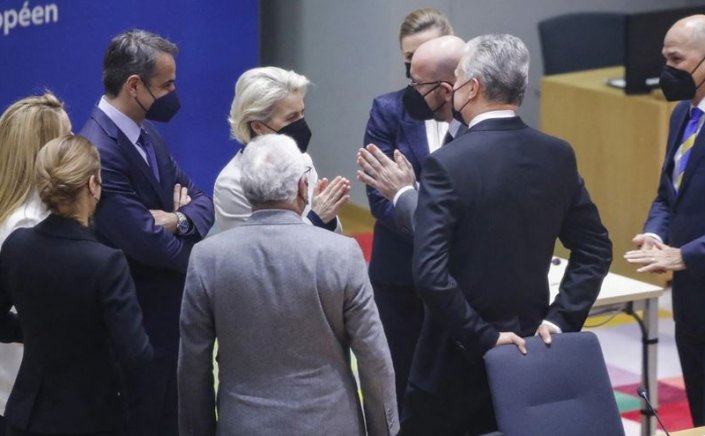 Sanctions against Russia: Το νέο πακέτο κυρώσεων κατά της Ρωσίας που αποφάσισαν οι «27» της ΕΕ - Δεκτή η πρόταση Μητσοτάκη για έκτακτα μέτρα για την ενέργεια