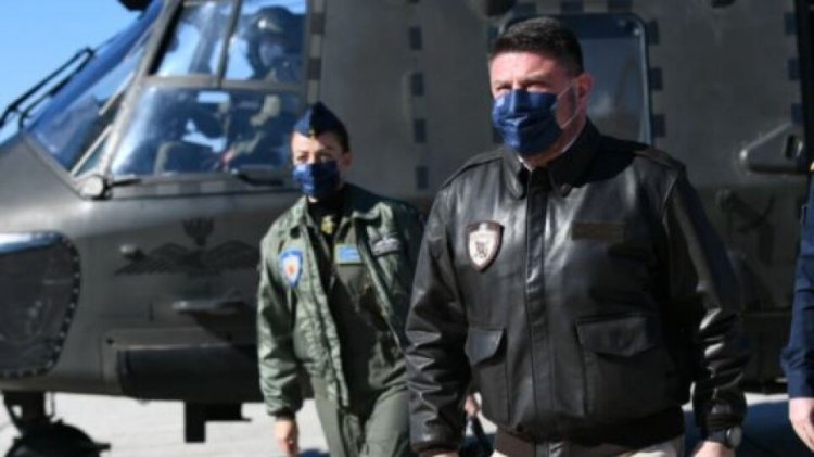 Turkey's behaviour: Τουρκική παρενόχληση στο ελικόπτερο που μετέφερε τον Χαρδαλιά πάνω από το Αγαθονήσι