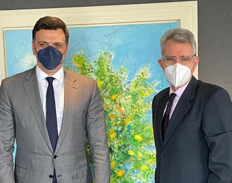 Geoffrey Pyatt: Προοπτική για μια ακόμη τουριστική χρονιά-ρεκόρ από Αμερικανούς