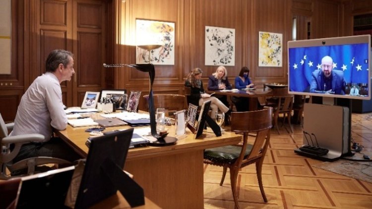 Prime Minister: PM Mitsotakis takes part in EU leaders teleconference on the crisis in Ukraine